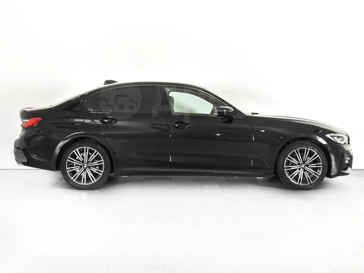 BMW 3-Series Image 5